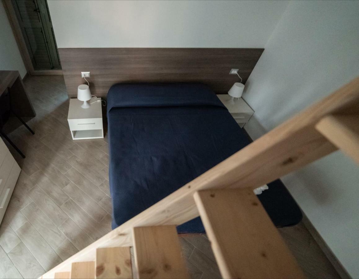 Memento Bed & Breakfast Ossi ภายนอก รูปภาพ