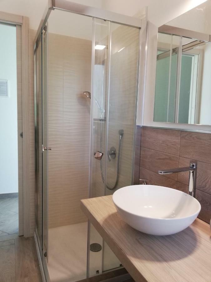 Memento Bed & Breakfast Ossi ภายนอก รูปภาพ